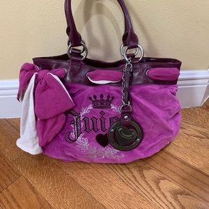 Juicy couture dreamer lg tote.deep rose excellent preowned condition